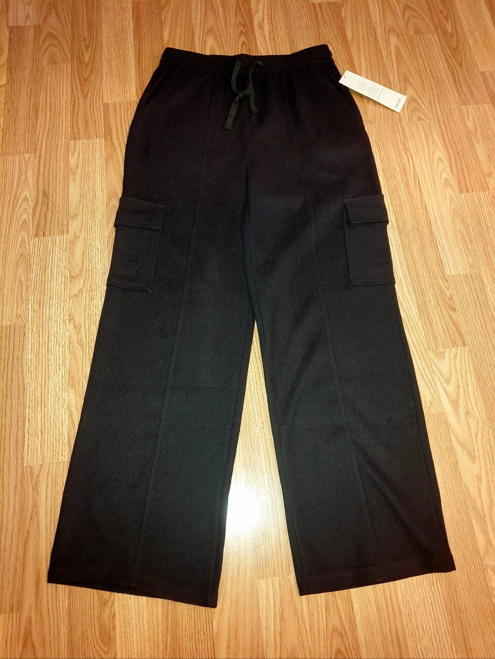 NWT sz L Wide Leg Ribbed Cargo Pants for Women - Black Very Stretchy Waist